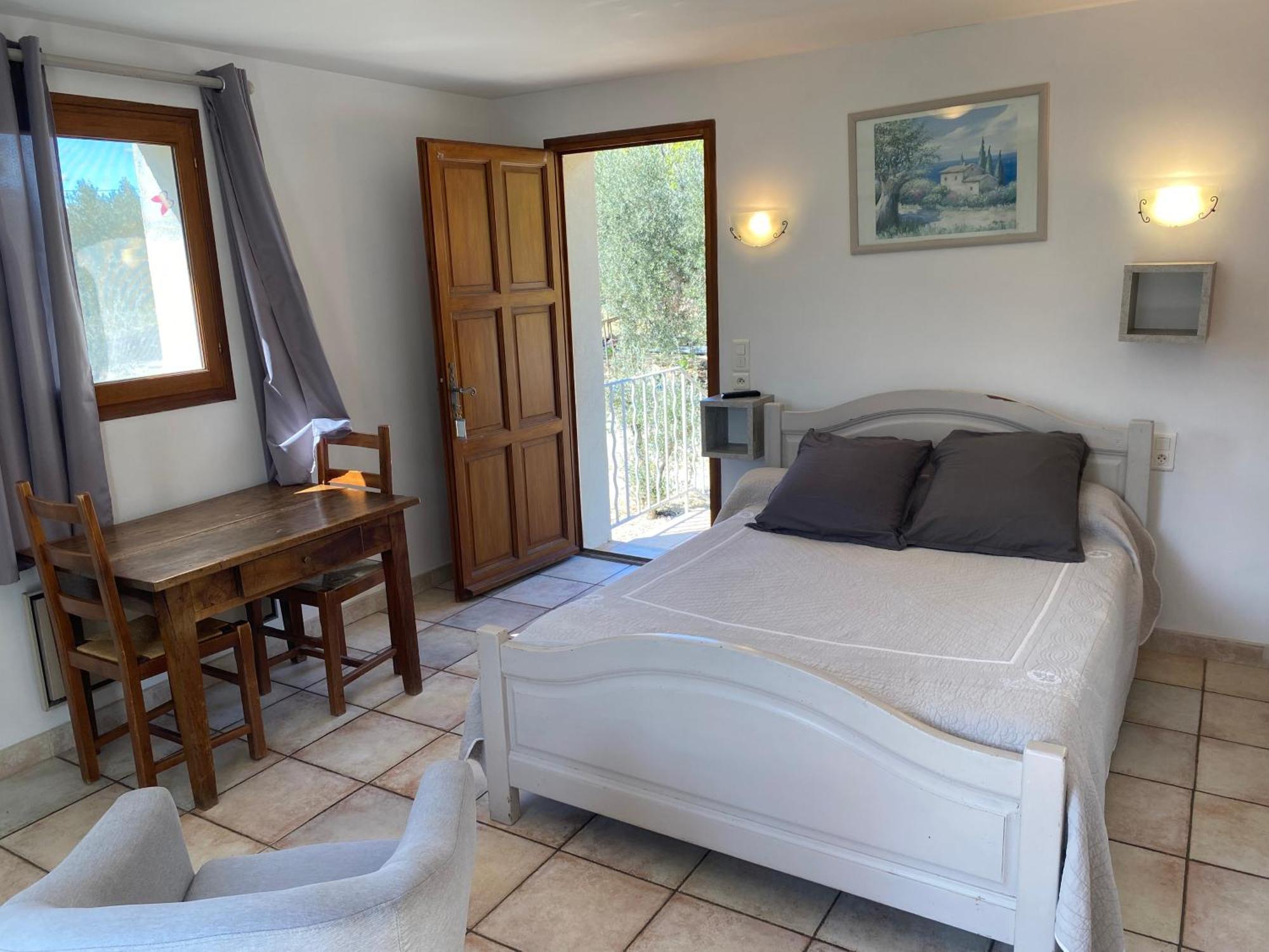 Chambre Une Fenetre Sur Le Ventoux La Clue Plaisians Bagian luar foto